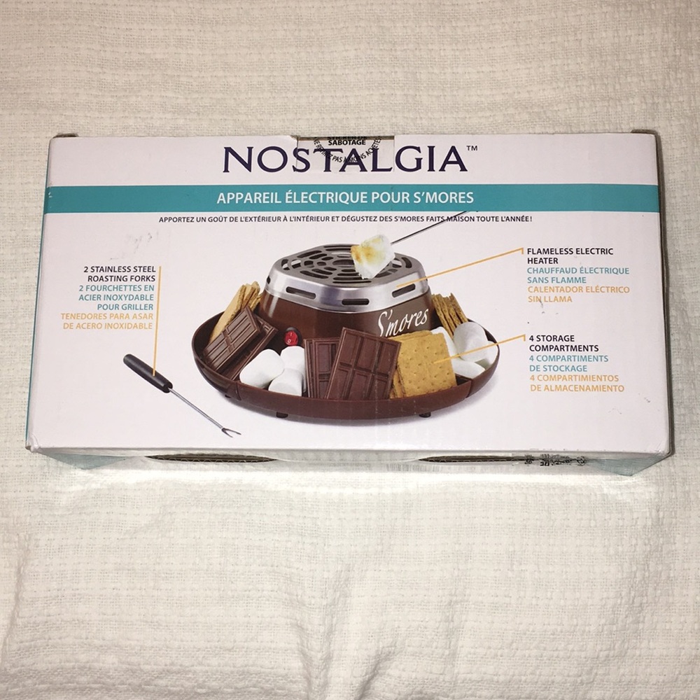 ✨ S O L D ✨NEW NOSTALGIA Electric S’mores Maker